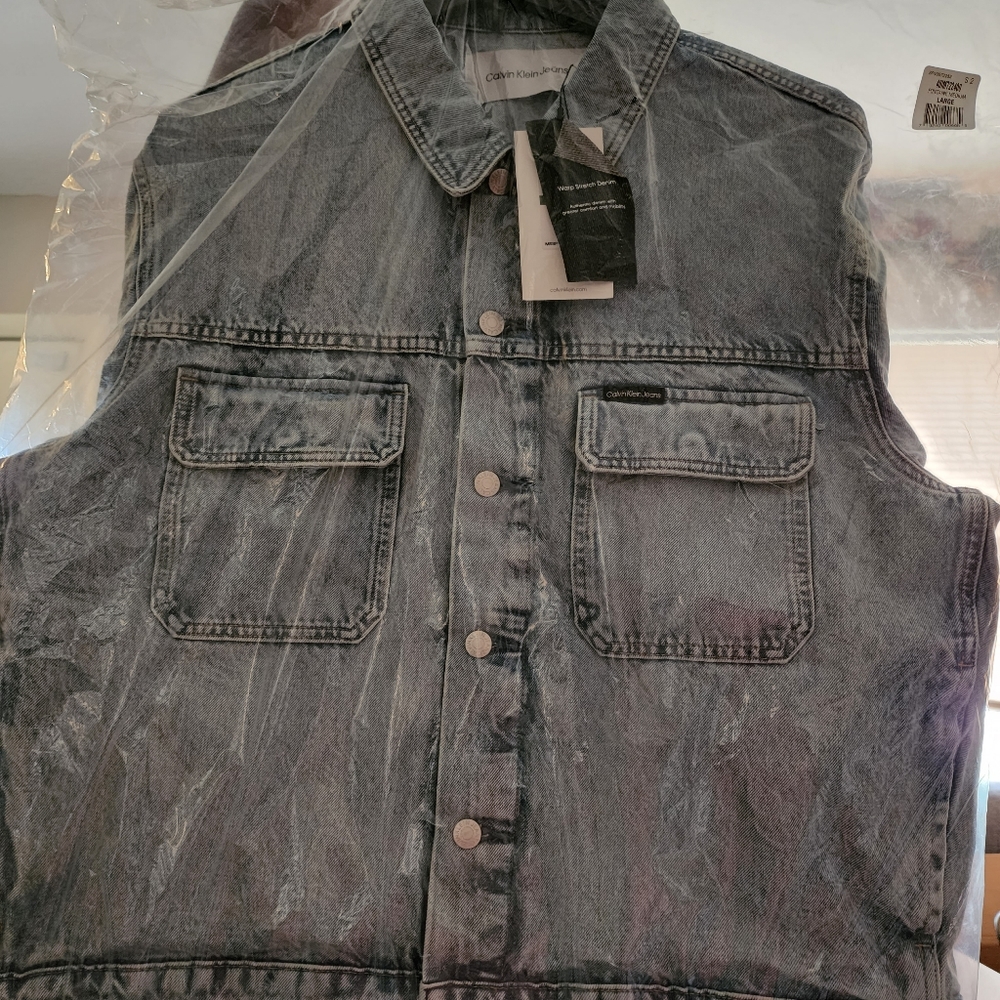 Mens size large denim jacket Calvin Klein